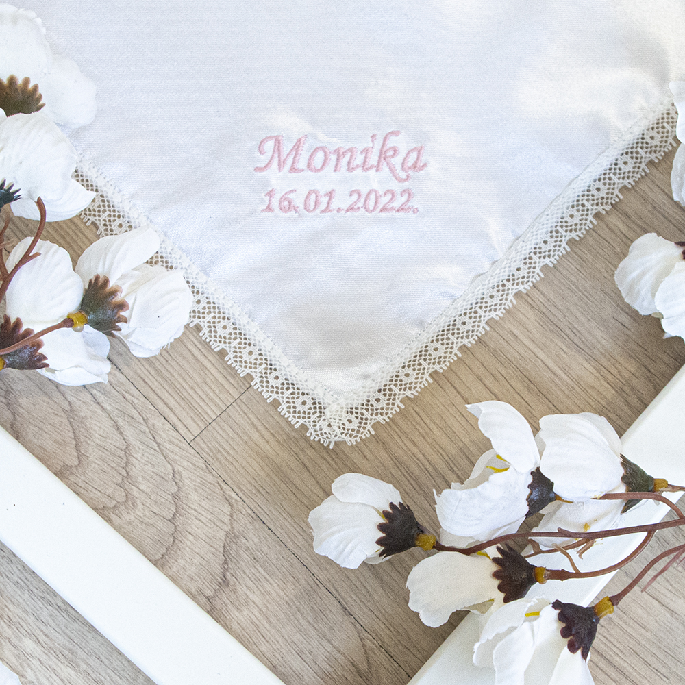 Personalizirana krsna maramica - rozi natpis, K11415 - Slika 2