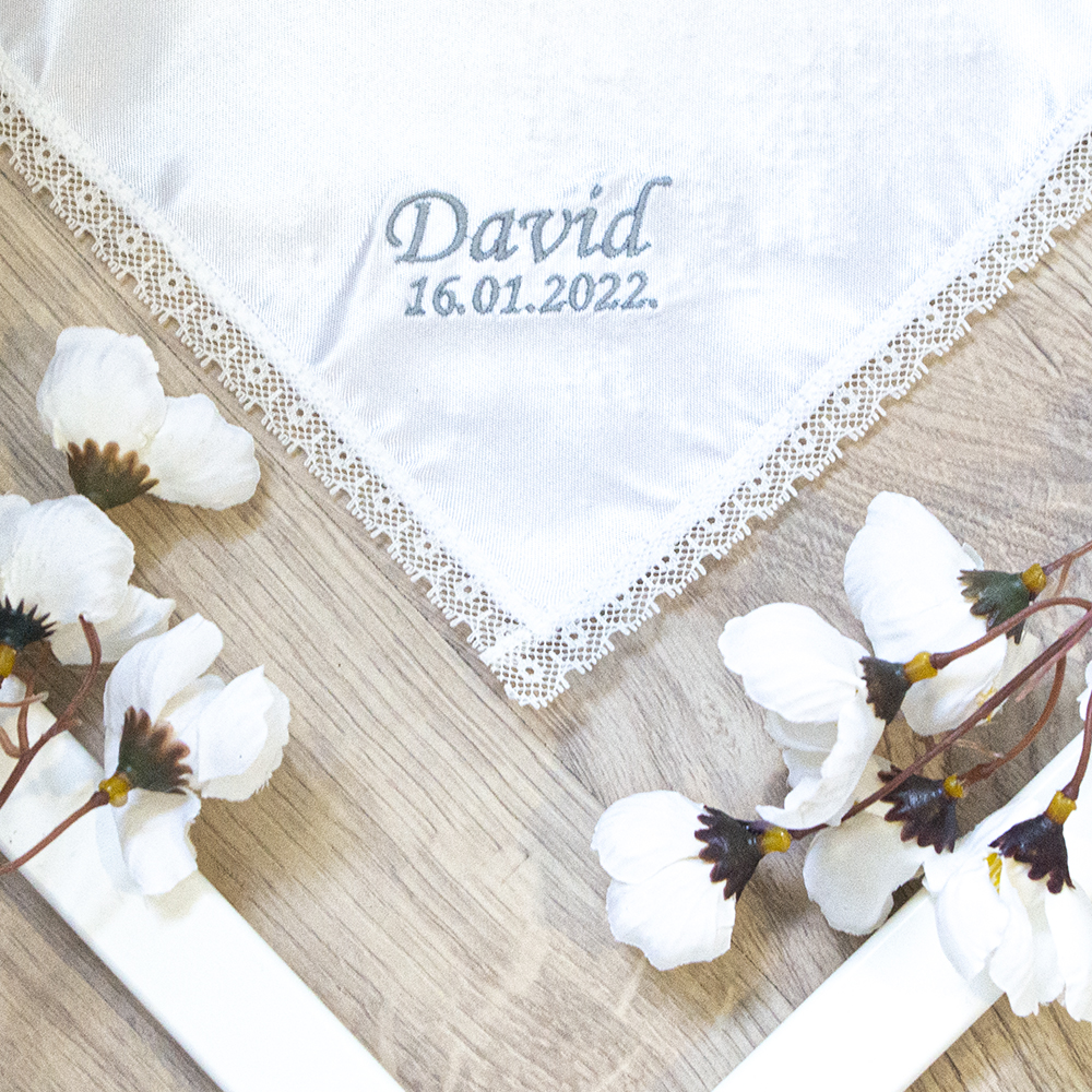 Personalizirana krsna maramica - srebrni natpis, K11415 - Slika 2